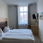 Zum Alten Faehrhaus Guest house