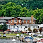 Zum Alten Faehrhaus Guest house 3*