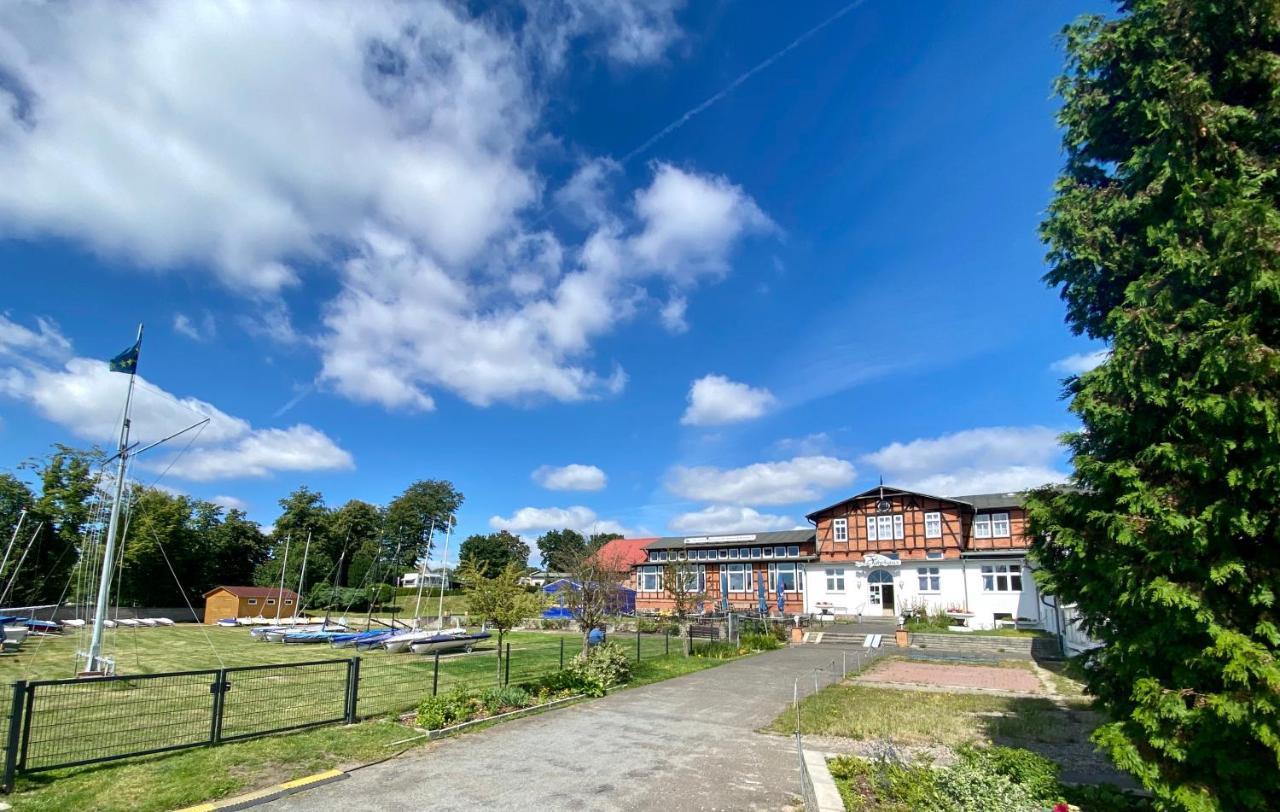 Zum Alten Faehrhaus Guest house