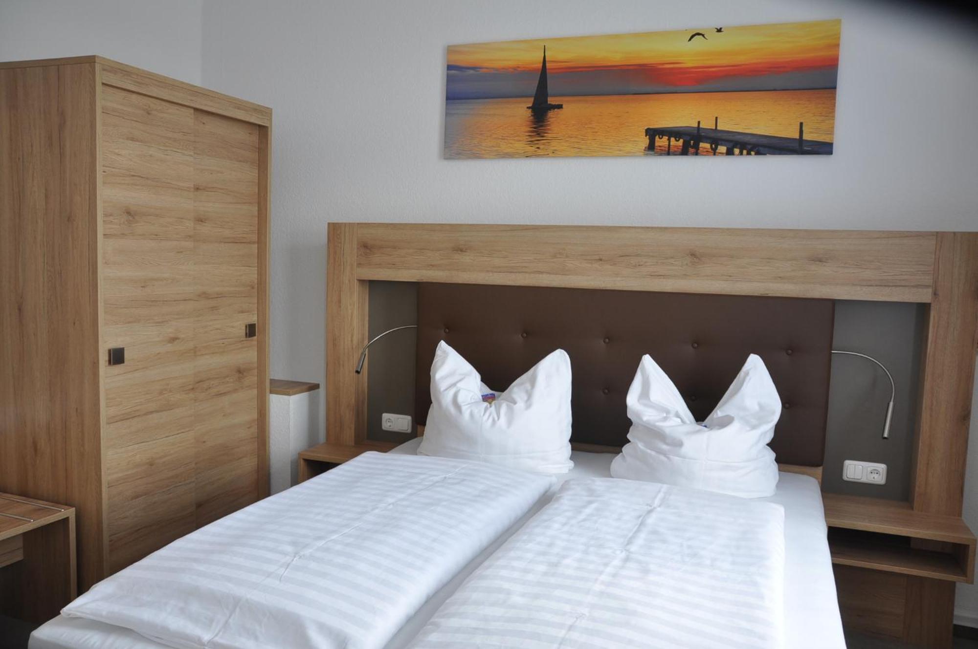 Zum Alten Faehrhaus Guest house