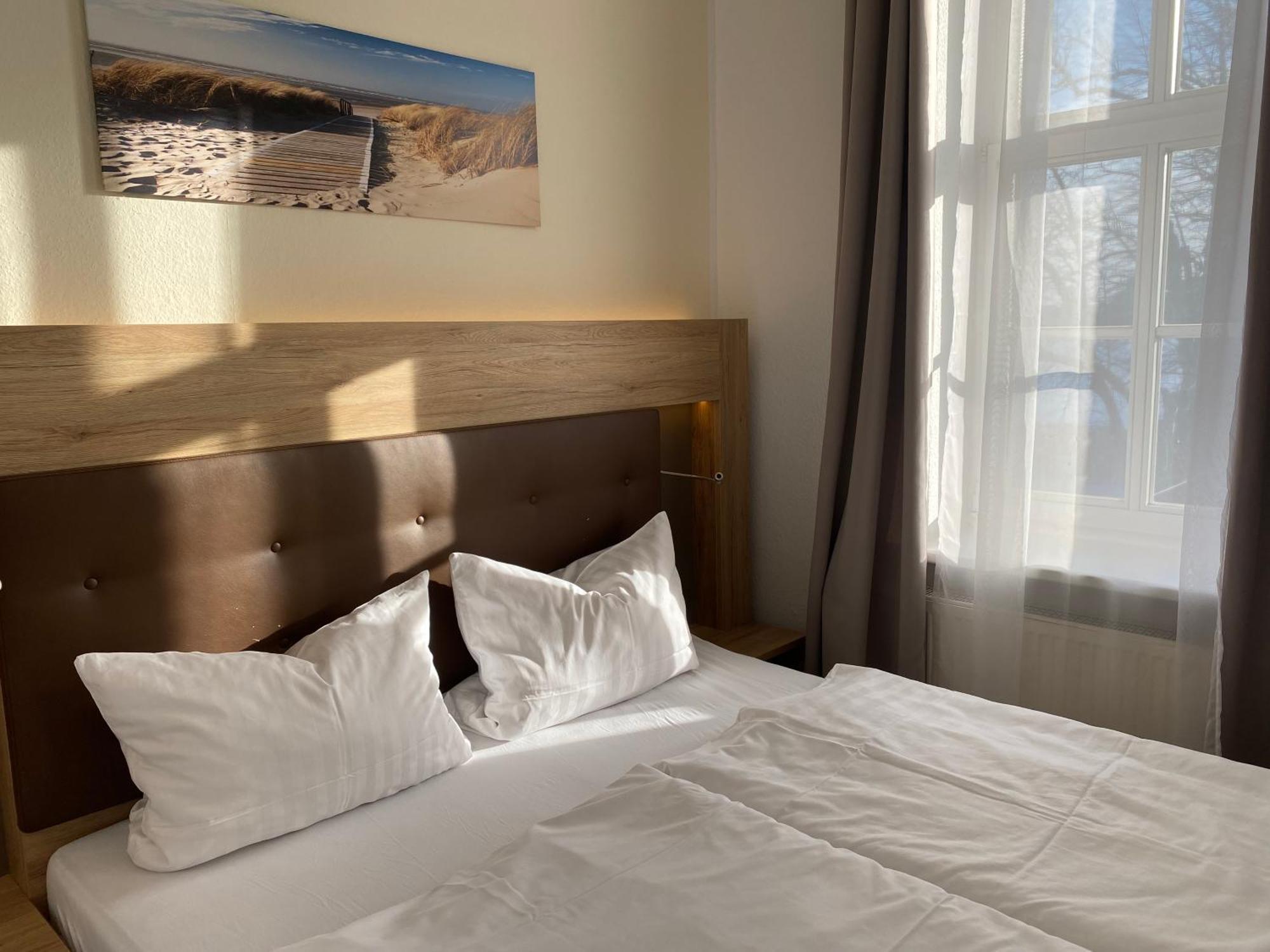 Zum Alten Faehrhaus Guest house