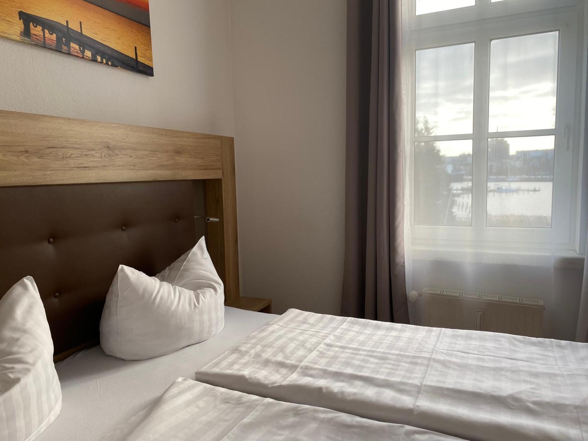 Zum Alten Fährhaus Gasthof 3*